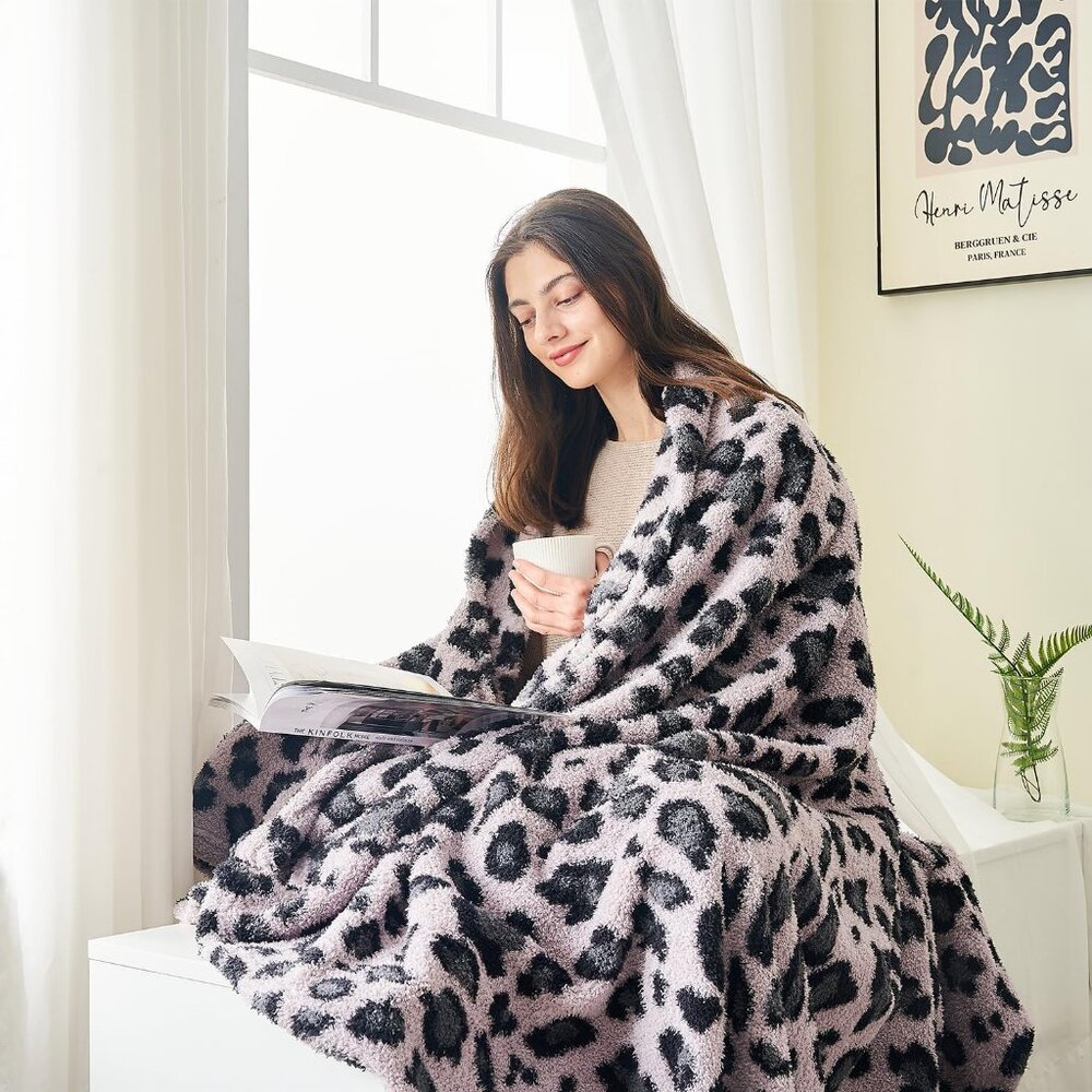 Leopard Throw Blanket 50"*60" - Picture 2 of 8